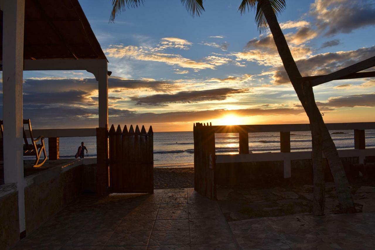 Solid Surf Camp Nicaragua Managua Exterior foto